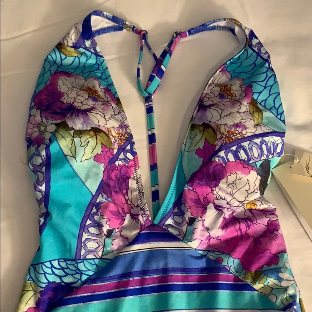GOTTEX Floral Multi One-Piece V-Plunge Swimsuit 10 - Picture 4 of 8